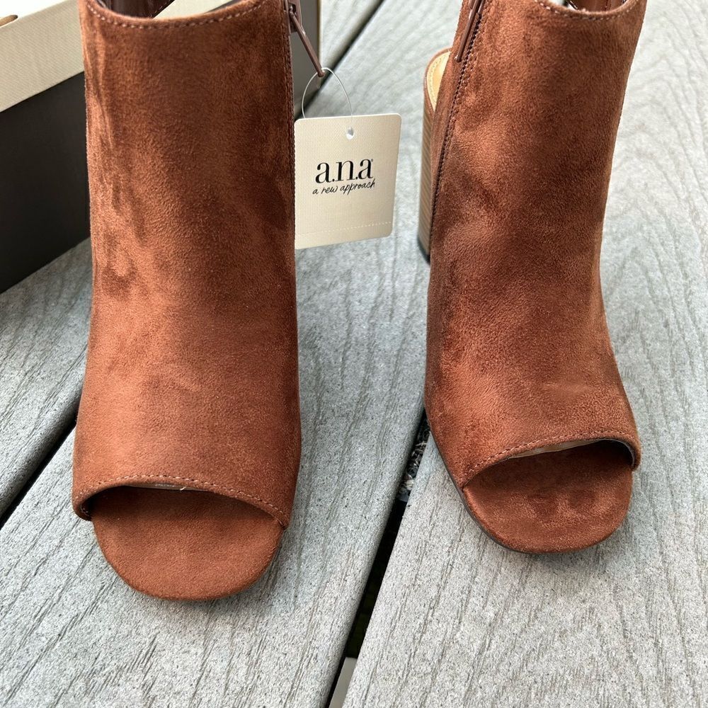 A.N.A Muse Open Toe Bootie - Picture 5 of 10